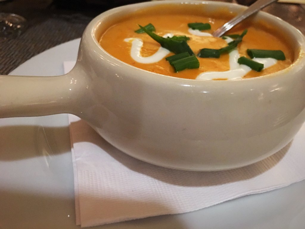 VisitWichita's tweet photo. We loved the seafood bisque and shrimp scampi from Fireside @WichitaMarriott - perfect last dinner for #WRW17 #ICTdining https://t.co/8vTOM0rdDp