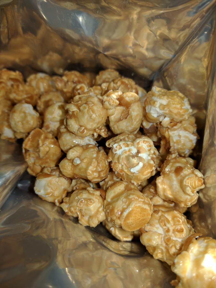 zanneslaw's tweet photo. Can't put these down right now. 👌
@popsalotpopcorn #BeverlyHills #Clandestine https://t.co/1IWniJTQG7