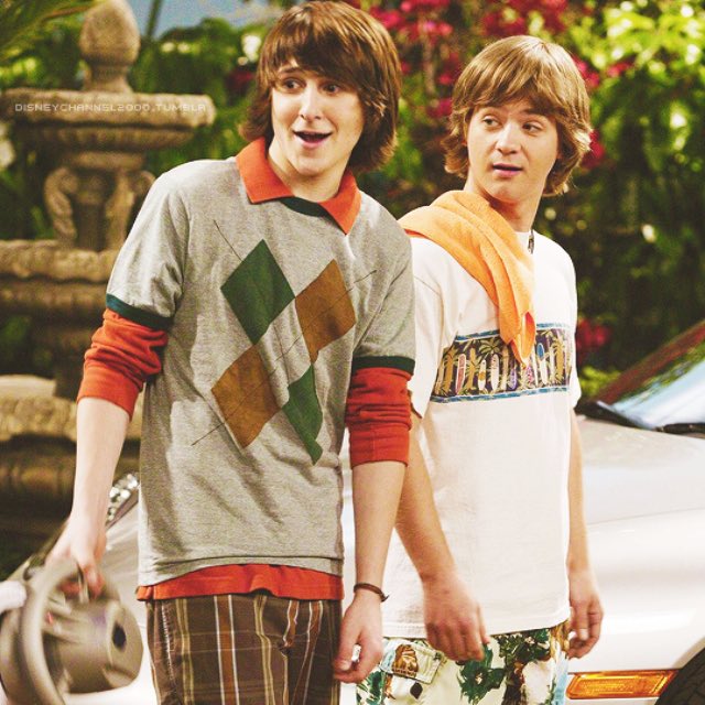 I still can't sleep knowing that Jason earles was 33 when he was on Hannah Montana
