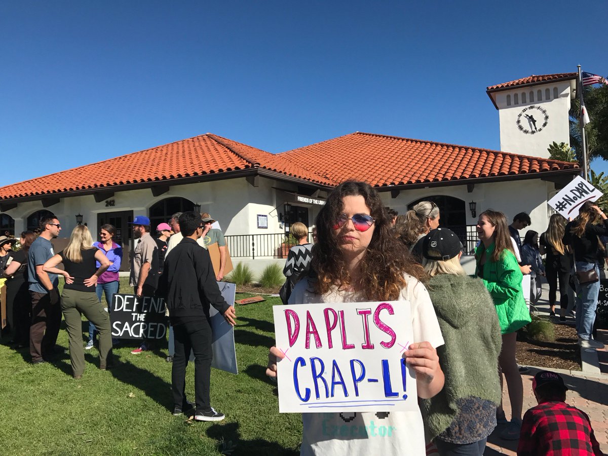 ADayinOnePlace's tweet image. So proud to see young voices speak up @SCTimesNews #protestface #DakotaPipeline #Malala