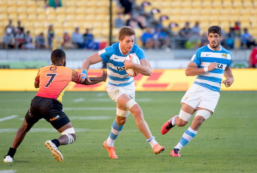 unionargentina's tweet photo. Los Pumas 7s van por el Oro esta noche en Wellington. https://t.co/0gaKufFP66 https://t.co/mmU1Qp3F9M