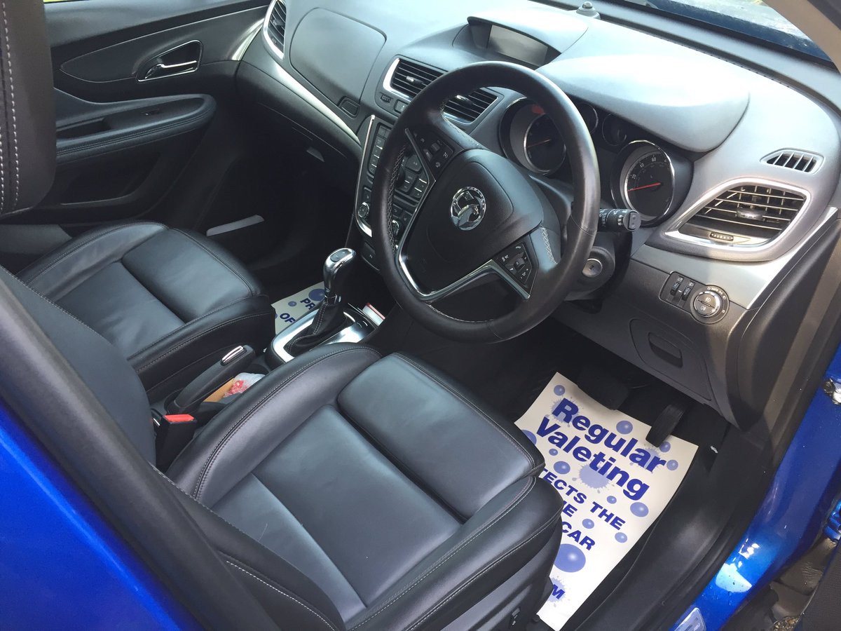 Vseast's tweet photo. Maintenance valet & mini interior. @vauxhall @perrysmotors #valeting #detailing #valetsoutheast #carcare @pvdapproved #carinterior https://t.co/nDNuOn9ZKe