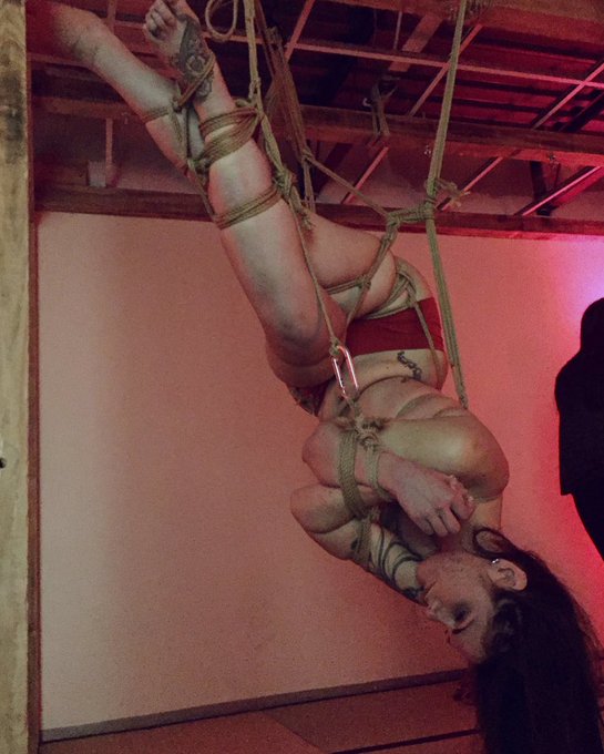 Diagonal. @inoublietta in my @mocojute . https://t.co/ALOmoLCDEG<a class="tags" target="_blank" title="On Twitter" href="/?out=eyJ0eXAiOiJKV1QiLCJhbGciOiJIUzUxMiJ9.eyJpYXQiOjE3MjE1ODUwMzEsImlzcyI6InR3cG9ybnN0YXJzLmNvbSIsIm5iZiI6MTcyMTU4NTAzMSwiZXhwIjoxNzUzMTIxMDMxLCJyZWRpcmVjdF91cmwiOiJodHRwczovL3R3aXR0ZXIuY29tL2lub3VibGlldHRhIn0.scru7wP73z6JAol5m1Nk0lrjc4xfRdD6LJCCWFOQjKfDPW9XGRCbZ5VuRvKBFJCX3KyQcEHzjYUUzXdKrbnFaA">@inoublietta</a><a class="tags" target="_blank" title="On Twitter" href="/?out=eyJ0eXAiOiJKV1QiLCJhbGciOiJIUzUxMiJ9.eyJpYXQiOjE3MjE1ODUwMzEsImlzcyI6InR3cG9ybnN0YXJzLmNvbSIsIm5iZiI6MTcyMTU4NTAzMSwiZXhwIjoxNzUzMTIxMDMxLCJyZWRpcmVjdF91cmwiOiJodHRwczovL3R3aXR0ZXIuY29tL21vY29qdXRlIn0.NUXqO1A7R0t2uSMNp8WPfd76m7bH-TYTslC5S0PJY7C04P2NZI41_YA9DNtAw0RwRout2DXciRJbduv-VzQHiA">@mocojute</a>
