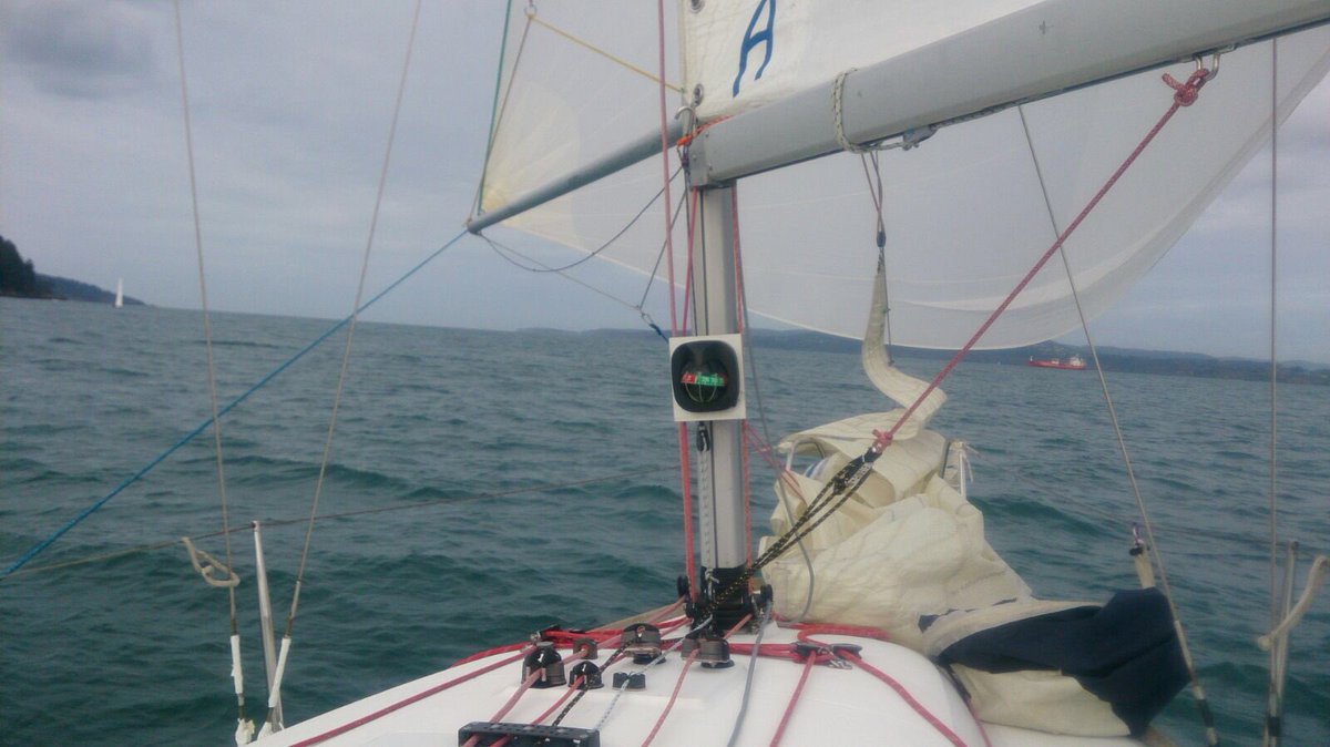 altavela's tweet image. Gran día de navegación con toda la flota en el mar!! No se puede pedir más: #viento #equipo#escuelanavegacion #sailing #marSada #RiasAltas