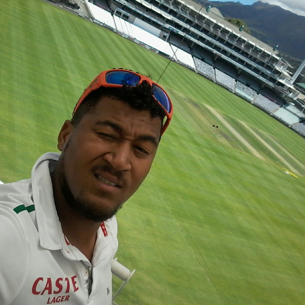 BoSTeN12WP's tweet photo. #everydayisablessing
#ImAllTheWayUp
#ProteaFire https://t.co/OTFLJHOXAL