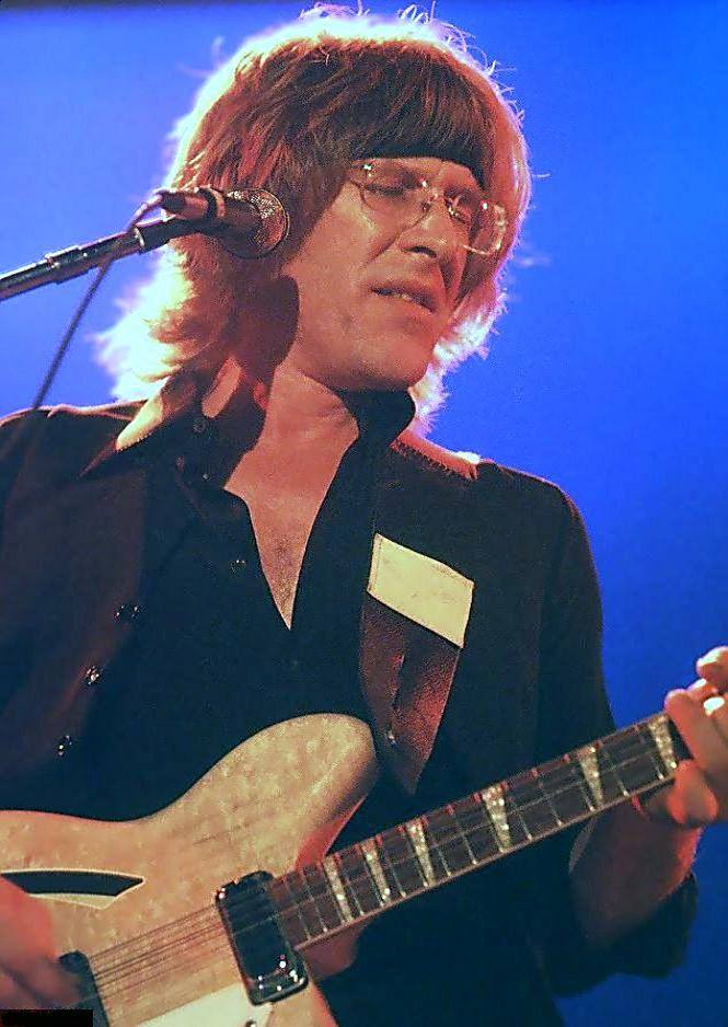 77MASH's tweet photo. #OTD, 2016, the died #PaulKantner & #SigneTolyAnderson... - #JeffersonAirplane https://t.co/5Zk2Ku8lYK