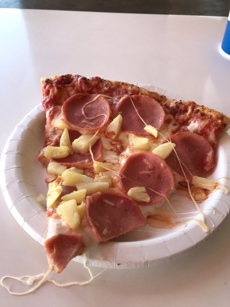 RangerRick_'s tweet photo. @RangerRick_  and Hawaiian pizza... #winning https://t.co/z9BysxVZU6