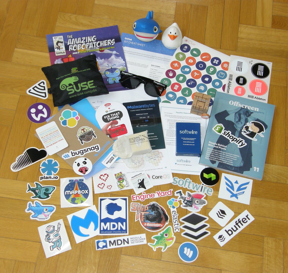 Kalinowska_K's tweet photo. Got a biiiig box of gifts π from @RailsGirlsSoC π» Cool reminder of that wonderful time π #rgsoc #rgsoc2016 @RubyCatsTeam #LeonTheCat https://t.co/PTuogkauy1