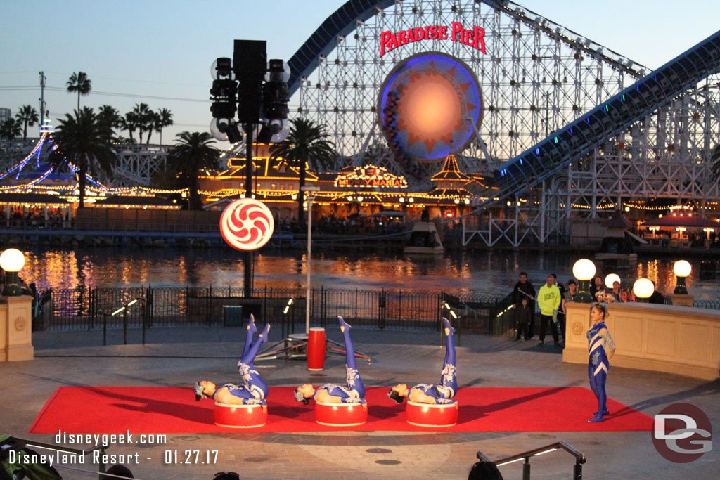 disneygeekcom's tweet photo. My full picture/video from Friday @ #Disneyland - including three performances from #AcrobatsOfChina #LunarNewYear
https://t.co/OiUjqENU7n https://t.co/tI7h1ZzG3p