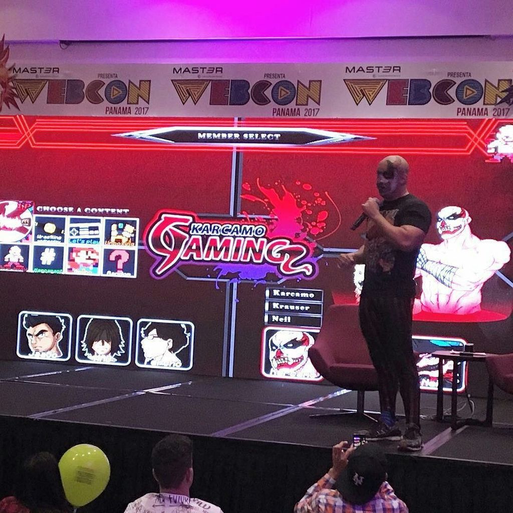 VidaDigital's tweet photo. Credit to @patacoinstv : ¡Llegó la hora de @karcamogaming en el #WebconPa! Dando buenos co… https://t.co/bV4IFJA46M https://t.co/nQWZzI4fUp