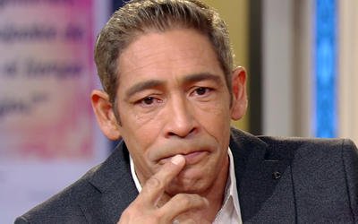 despiertamerica's tweet photo. Johnny Lozada se quebró y lloró al revelar lo que le hace sentir culpable como padre  https://t.co/O59Wd0evoE https://t.co/Q2K7F4jaLa