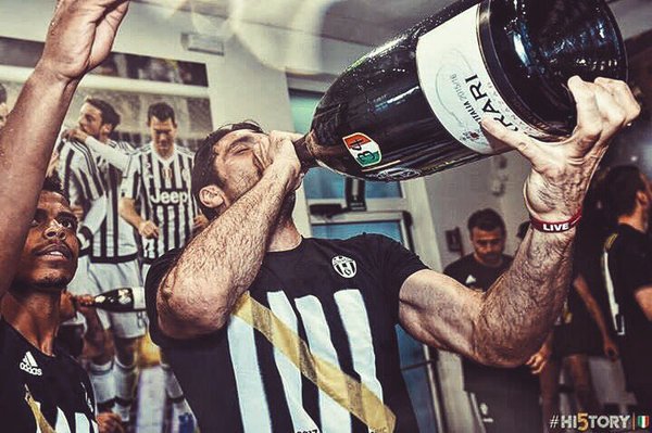 Happy 39th birthday Gianluigi Buffon. 

At Juventus: 
- 602 appearances
- 366 wins
- 281 clean sheets 