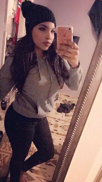 AzulVerde505's tweet photo. Finna get tis money B💋 https://t.co/AKbISLiI87