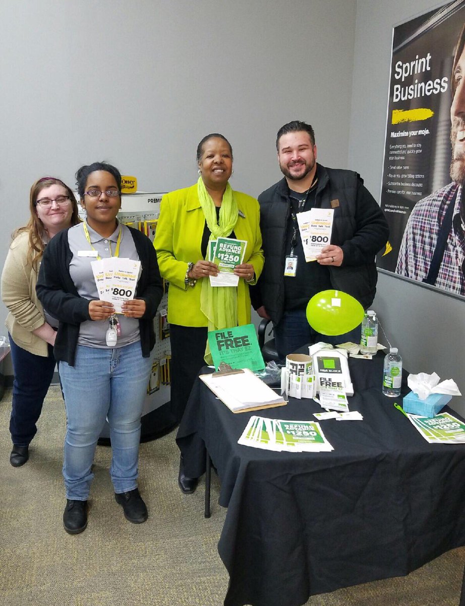 @Sprint and <a href="/HRBlock/">H&R Block</a> partnership providing great customer experiences in Dayton, Oh for #sprintsaysthanks @powerregionwins @BDSprintOhMi