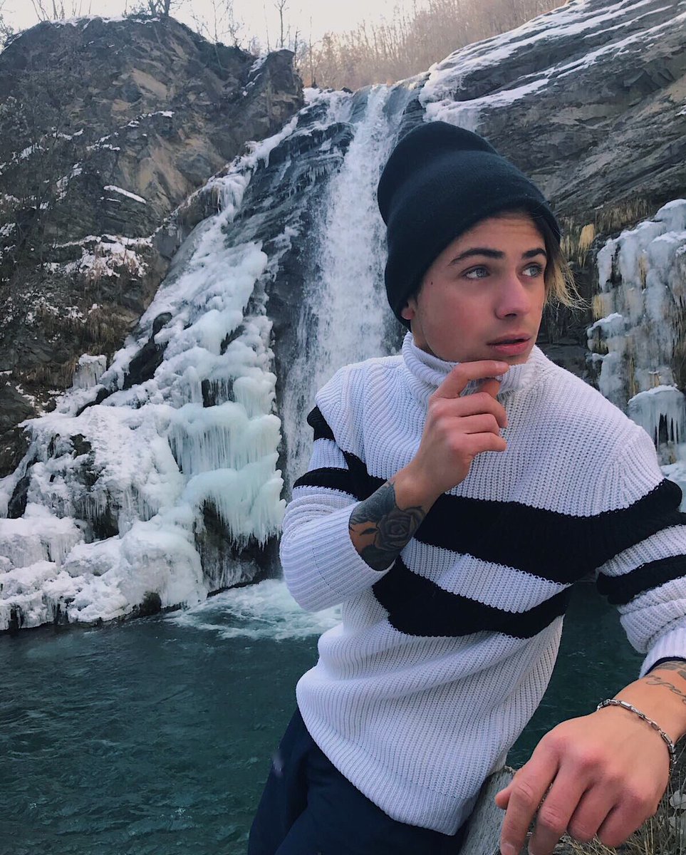 BenjieFede's tweet photo. Ei! https://t.co/CtIhb2rENm