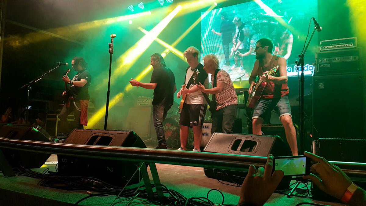 monokpg's tweet photo. Muchas gracias La Falda! gracias Miky por venir a compartir! Te quiero mucho! @LaQueFaltabaa https://t.co/tmp4Uu1lQ2