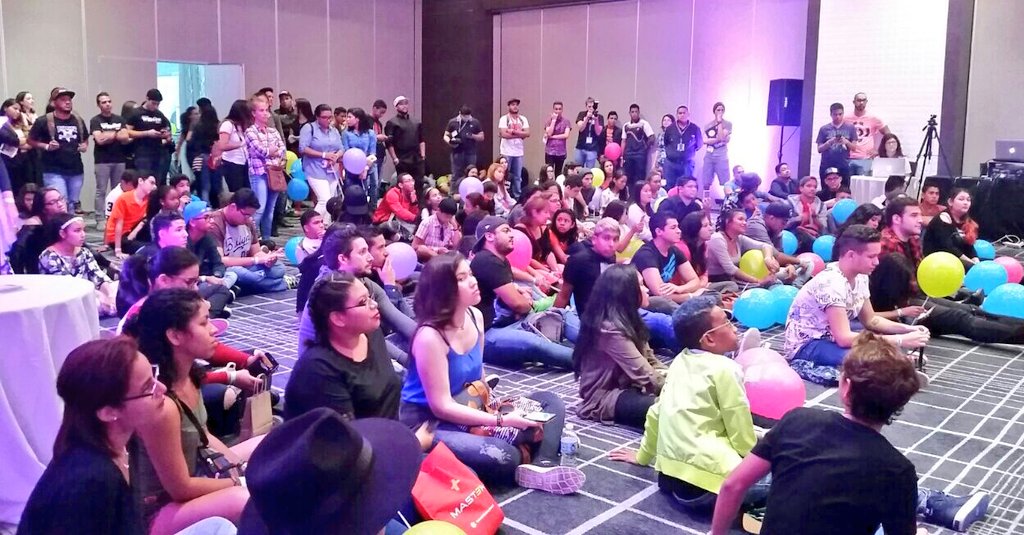 RocioL_masmovil's tweet photo. Orgullosos de apoyar eventos como @WebConPA. Fomentamos el desarrollo de contenidos en redes sociales por las nuevas generaciones. #WEBCONpa https://t.co/R65TdXktKJ