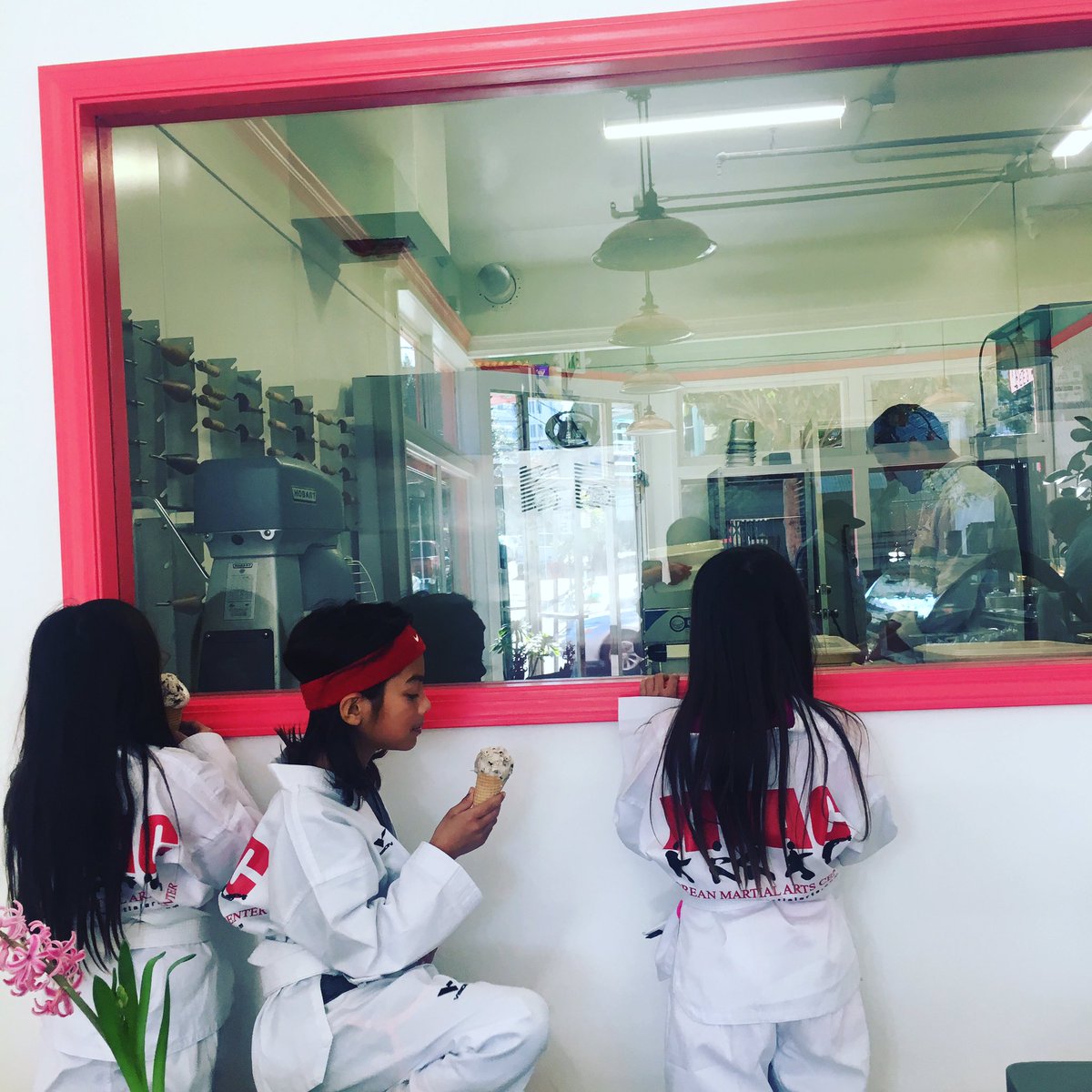 @GardenCreamery Intrigued at the doughnut ice cream cone making #treataftertaekwando #icecreammagic #icescreamuscreamweallscreamforicecream