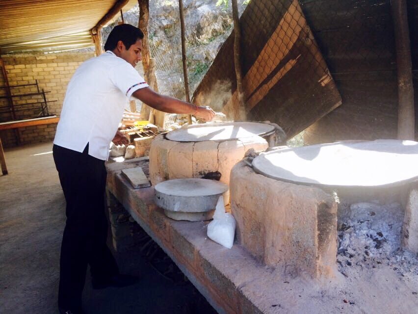 DIF_Oaxaca's tweet photo. En el #DIFOaxaca bajo el liderazgo de la Presidenta @IvetteMurat, trabajamos sin descanso y con amor para quienes más lo necesitan. https://t.co/zNopyYoqd8