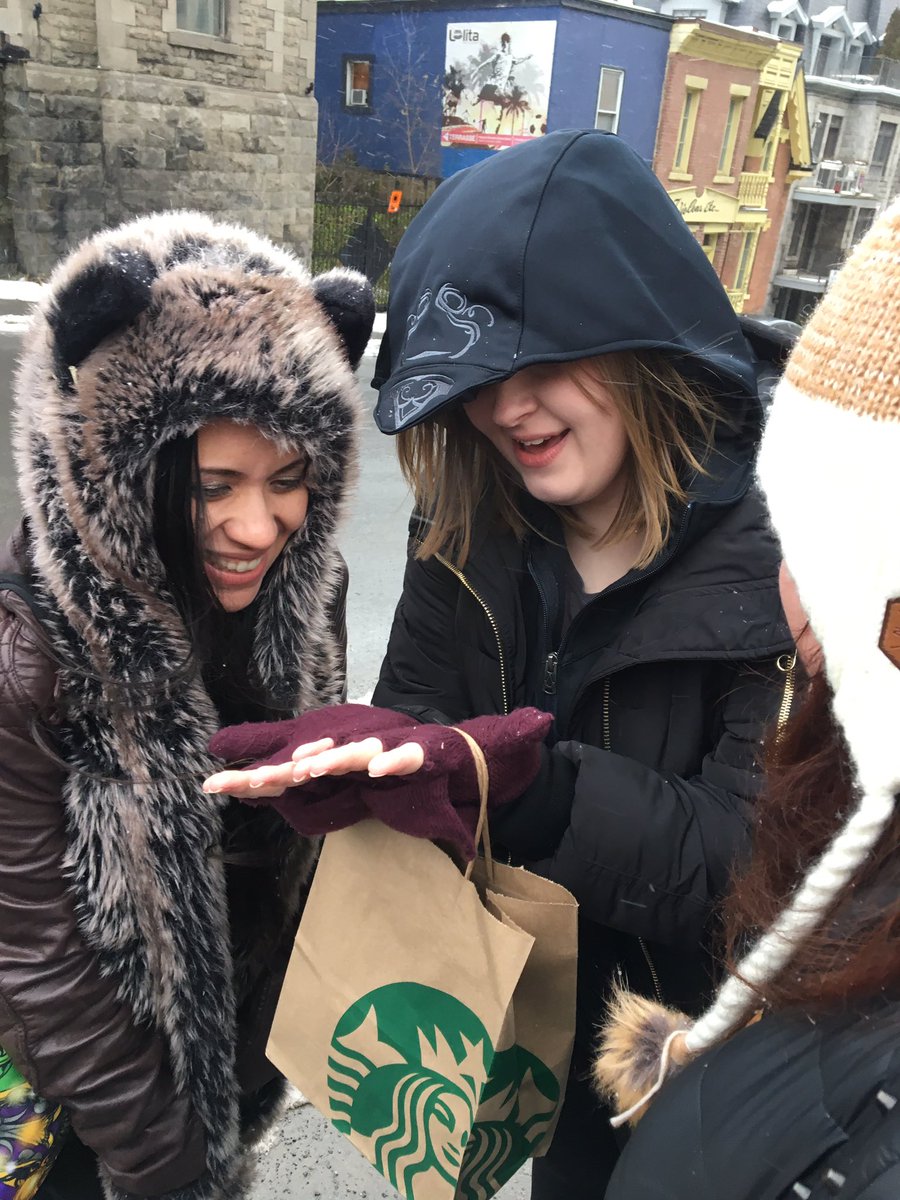Shadow_Markuz's tweet photo. One of the last memories of the trip: @SamSkylerArt, @Chariflame and @Sary_ATA checking if snowflakes look like snowflakes https://t.co/gn9mWV9bGb