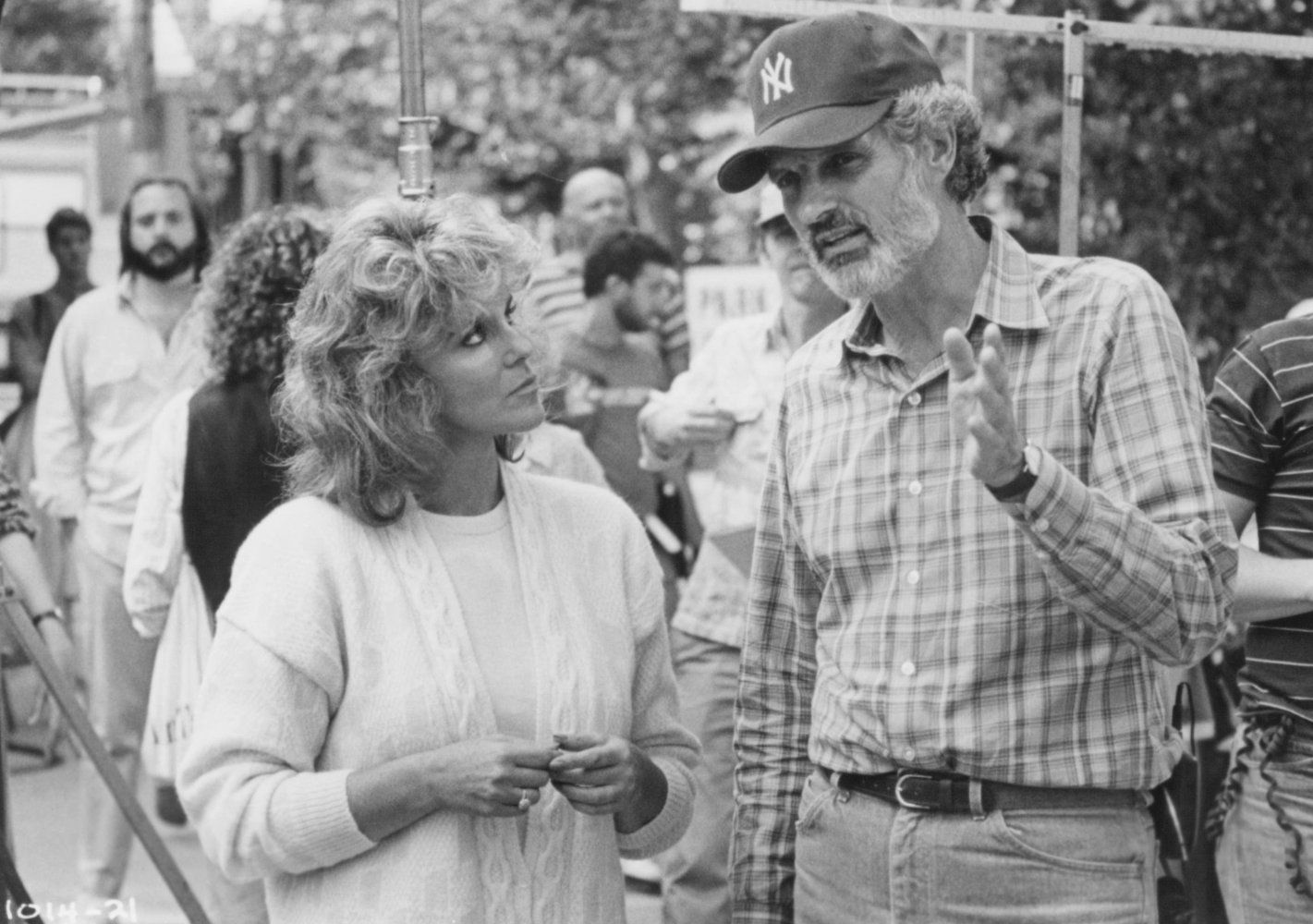  Alan Alda in A New Life (1988) with Ann-Margaret
Happy birthday to a living legend! 