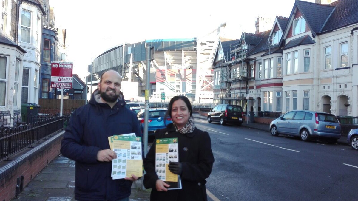 TariqAwan1757's tweet photo. Campaigning in #Riverside with Rukhsana Begum &amp; @xosebalvarez Lots of conversations &amp; support. Residents are ready for change. Get involved! https://t.co/4HnoUM7ESD