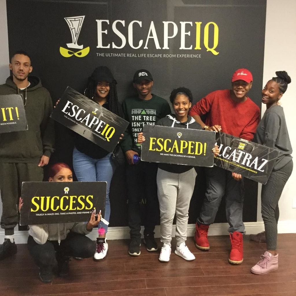 EscapeIQ's tweet photo. ESCAPED!!!!#artsdistrictla #dtla #LA #escaperoomla #weekend #escaperoom #escapeiq #thingstodoinla https://t.co/qWhudbWWOS
