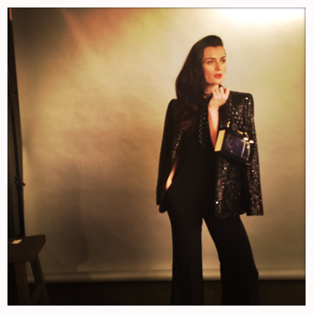 DianaBroussard's tweet image. dbChronicle bags plays videos #Innovation #tech #techluxe #wearables #fashionwearables #video #itBag model @lyne17renee  #MercyStreetPBS