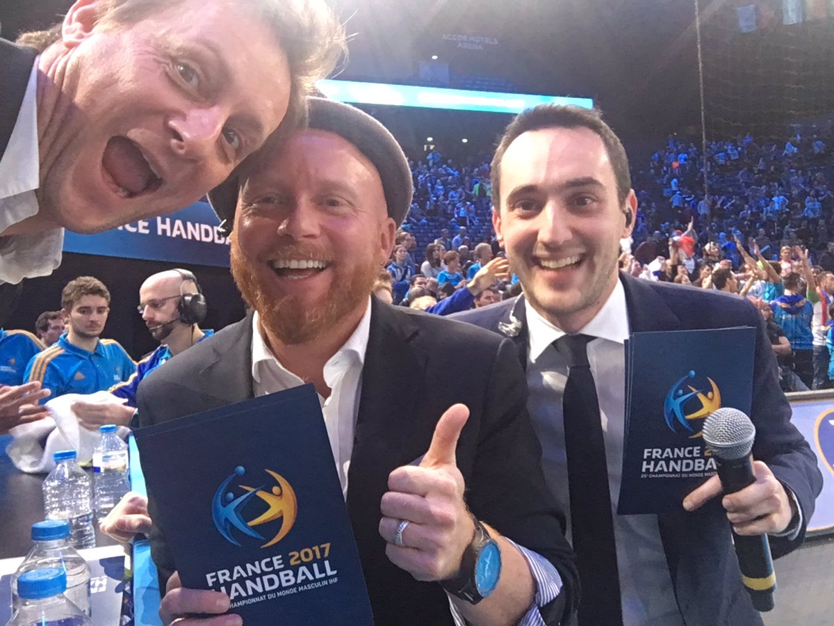 BenjClem's tweet photo. Bronze medals ceremony = ✅ congrat's #Slovenia ! #SLOCRO 
Now, let's get ready for THE final ! #PhenomenalHandball https://t.co/QtffGW9HRb