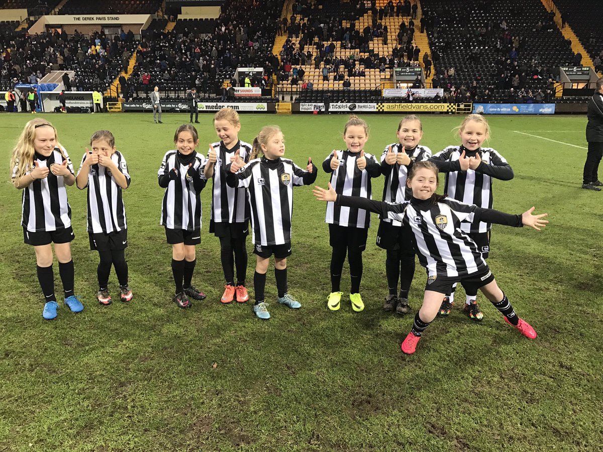 Bigalanh5's tweet photo. Brilliant seeing the fun and skill of the @keyworthgirlsfc at half time today ๐ https://t.co/mLFLerQEyC