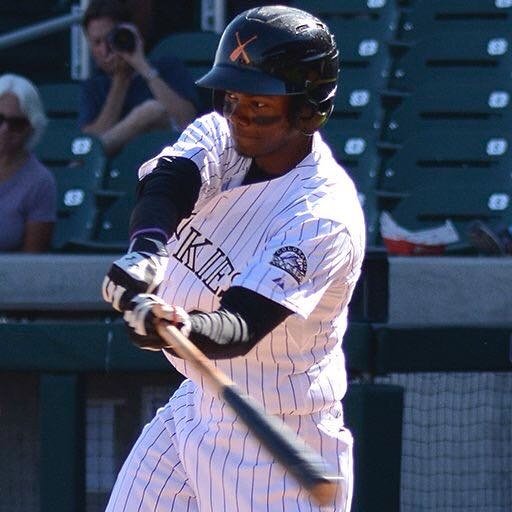 RaimelTapia's tweet photo. When God gives you a talent don't limit it. 
#RT #SoIswingthebatconmuchoSWAGGER  #thanksGod #Tapiateam #coloradorockies @rockies https://t.co/3drvykLdlH