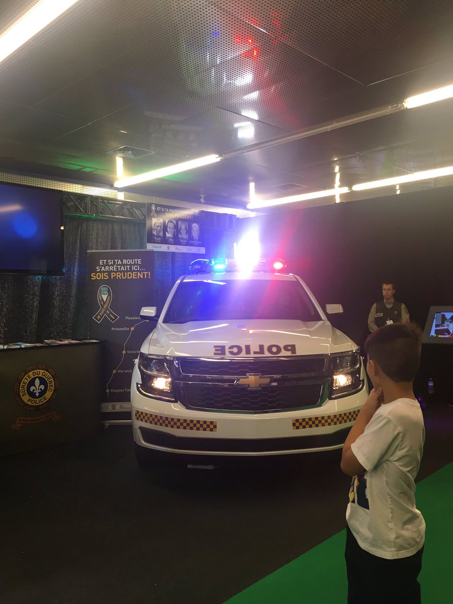 salonautomtl's tweet photo. Y'a de l'ambiance au #SalonAutoMtl. Dernier week-end, venez faire un tour.🏁😎#Monsalondelauto #autoshowmtl #MyAutoShow https://t.co/YQnPKbfuMQ