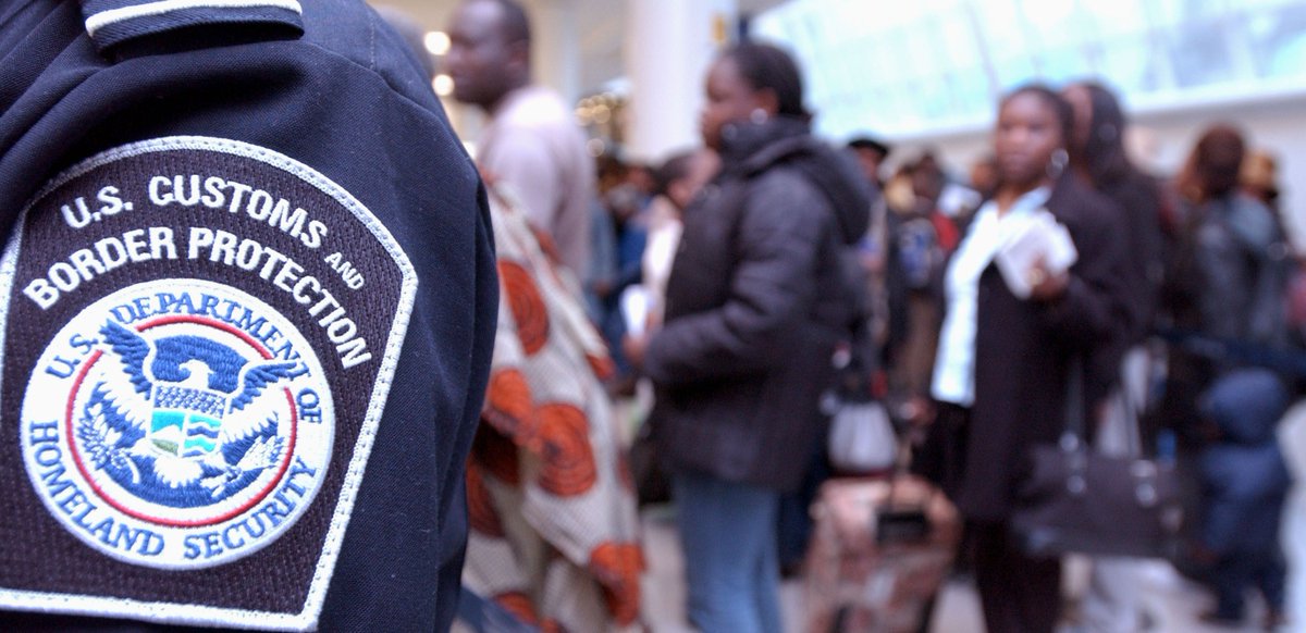 kevinthebroker's tweet image. NYC Reps Push for Release of All 11 Refugees Held at #JFK #Terminal_4 On Trump’s Order:… goo.gl/hXoe98 #nyc #royer