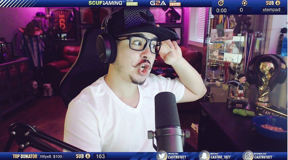 Castro1021's tweet photo. PERFECT stream.....until my controller DECIDES TO DIE MID GAME AND THEN I GET SCORED ON TO LOSE!!!!

Lul. Have a good day. 👊😂❤

#JustSmile https://t.co/4UwR19CpTR
