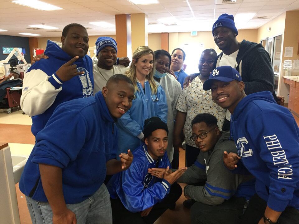rozay_goatman's tweet image. Me and my brothers doing service #MuKappa #ΦΒΣ