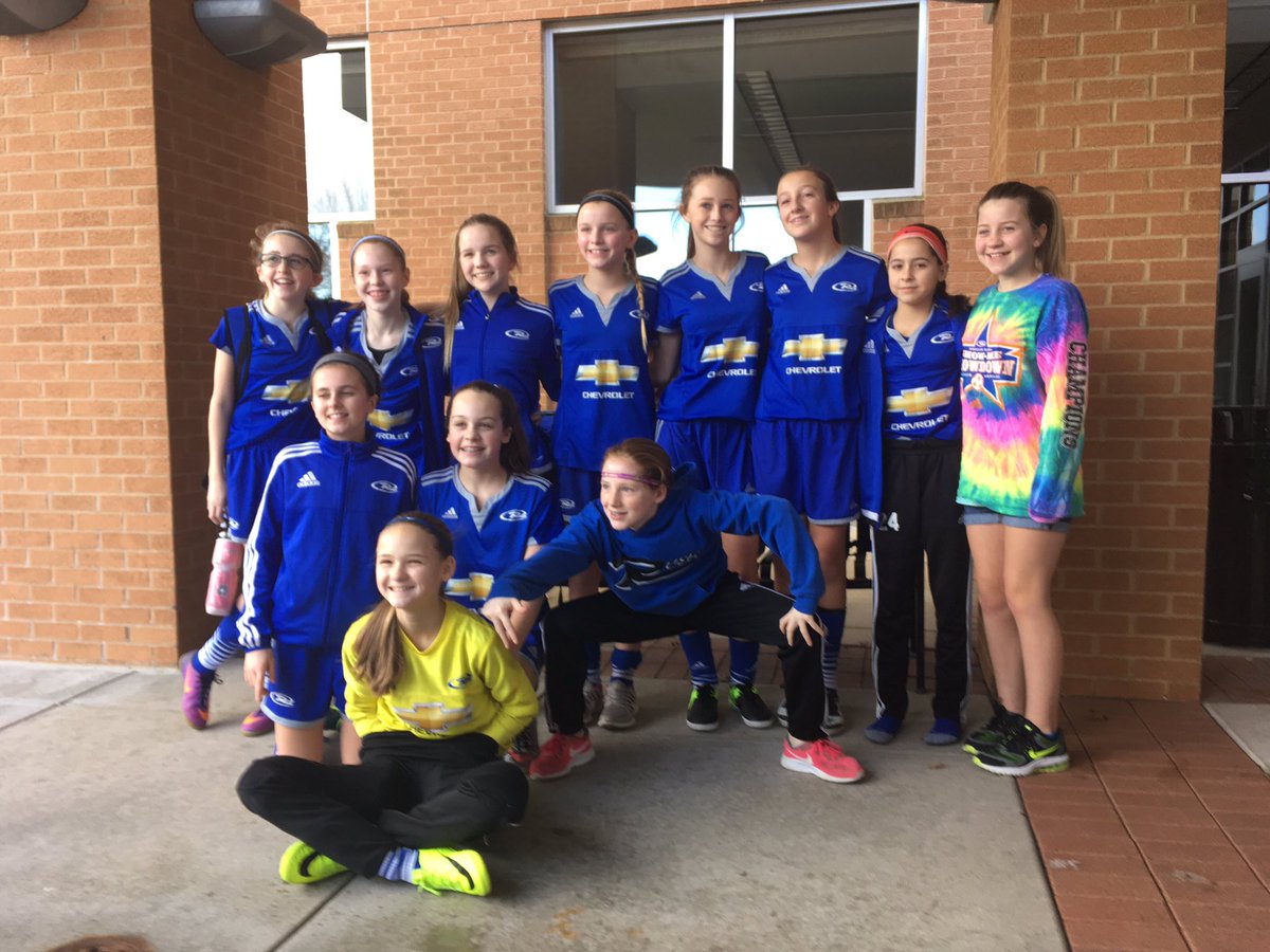CoachNickMoScr's tweet photo. Great job @MoRush04Premier SLYSA Futsal League Champs with a 5-1 W vs SLSG! League stats: 53 goals -11 against. #teamworkmakesthedreamwork https://t.co/kfGqOE8mYK