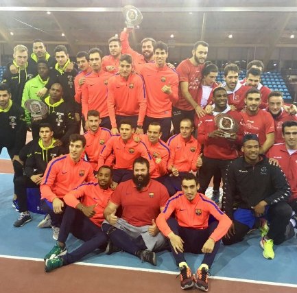 FCBarcelona_cat's tweet photo. 👏👏  Doblet històric de la secció d'atletisme del FC Barcelona: campions de la Copa del Rei i de la Reina. Enhorabona! https://t.co/6yAvQgpViq