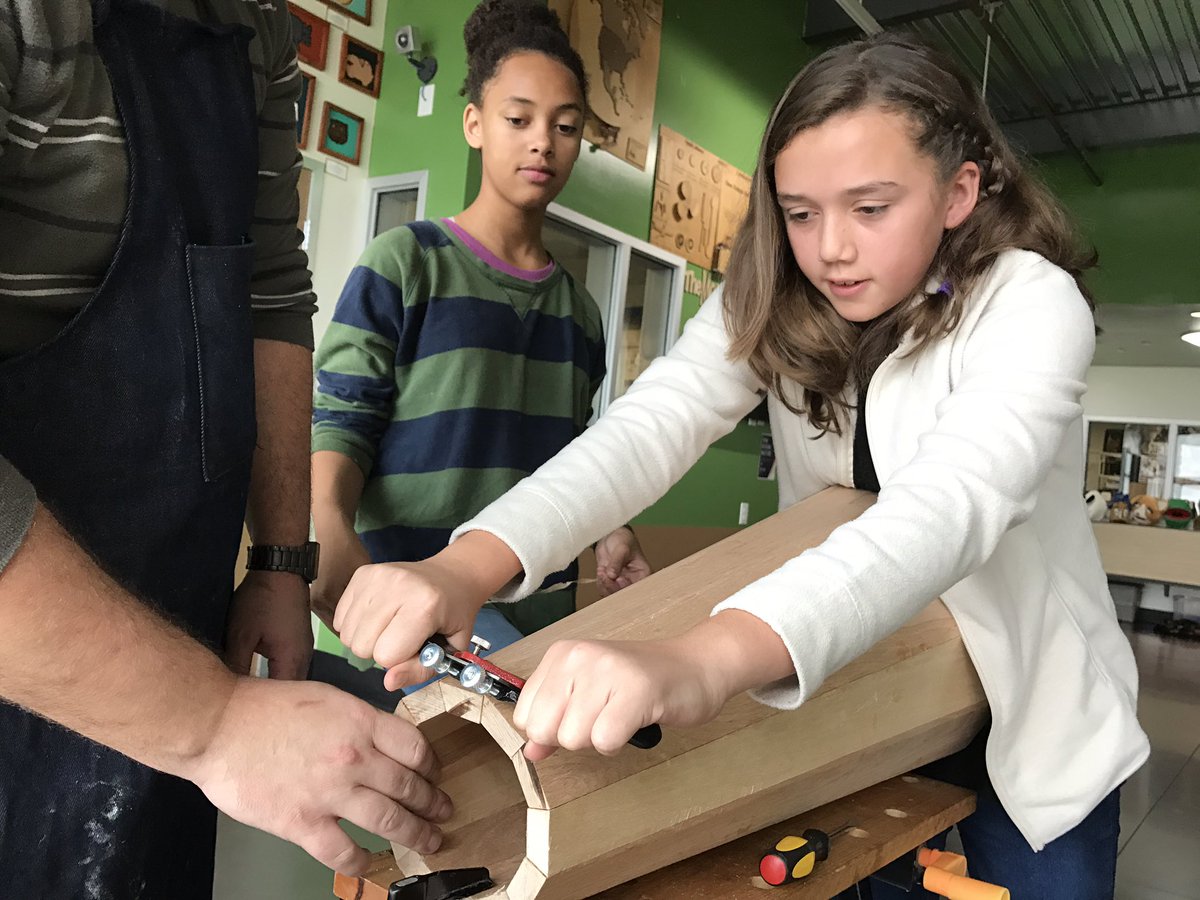 EdrickMac's tweet photo. Progress continues on our #DropTheBeatProject. Ss love seeing their instrument designs come to life! #deeperlearning #PBL @hightechhigh https://t.co/KYTSZ821Td