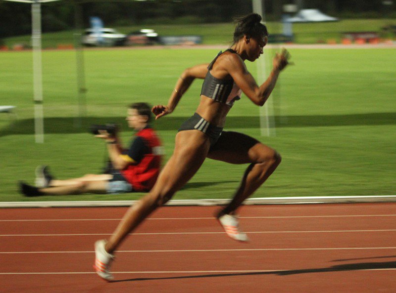 David_Tarbotton's tweet image. @morganmitch2 clocks 51.96 - her sixth career sub-52 time - to win @HunTrackClassic 400m
Also a 2017 World Champs qualifier