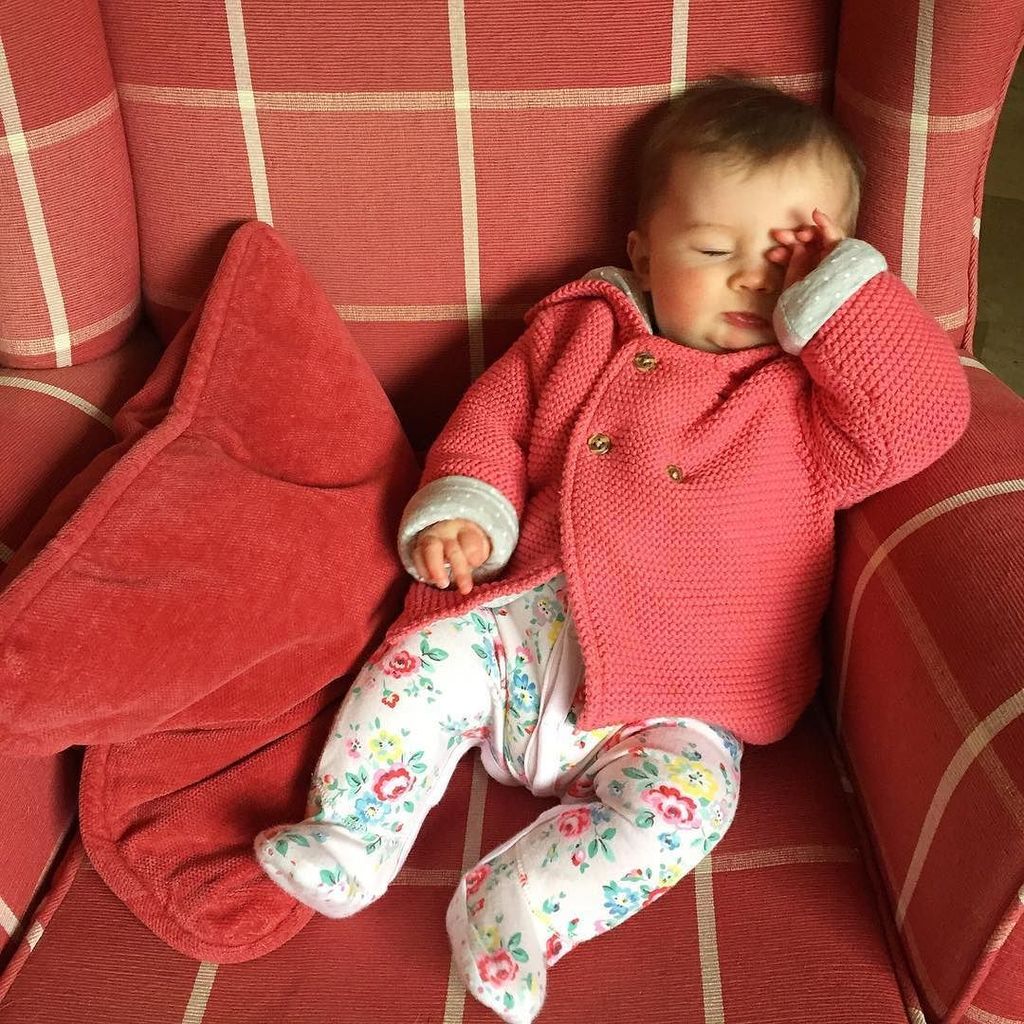 knicker_elastic's tweet photo. How I feel most of the time... #isitbedtimeyet #bedfordshire #sleepy #ineedanap #lieinplease #justfivemoreminutes #… https://t.co/s62pMyA5y4