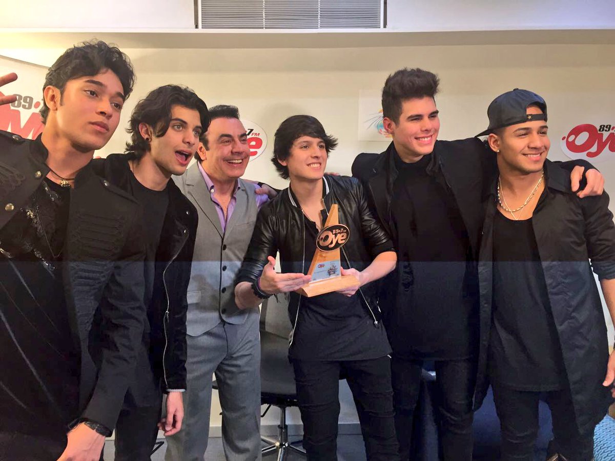 sonymusicmexico's tweet photo. ¡@CNCOmusic en #ElPadreDeTodosLosEventos2017 de @Oye897! 😍 https://t.co/zP4r2gIqI9