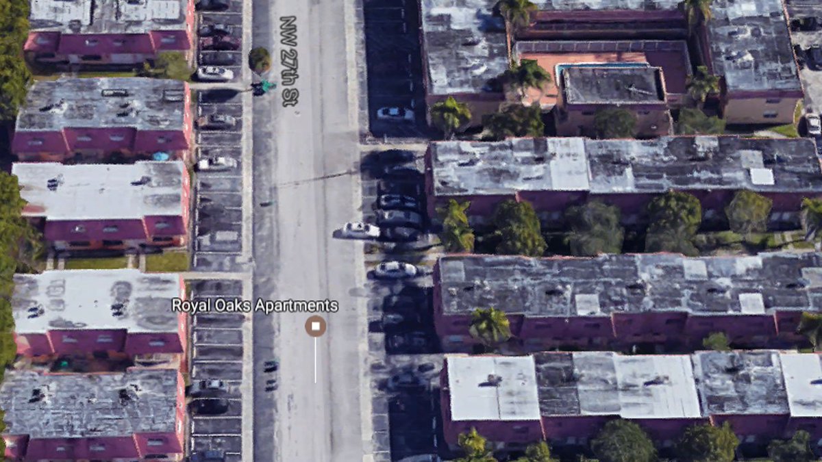 Man in mailman uniform shot in #Lauderhill bit.ly/2jho4kv https://t.co/wsnDYD3Ad1