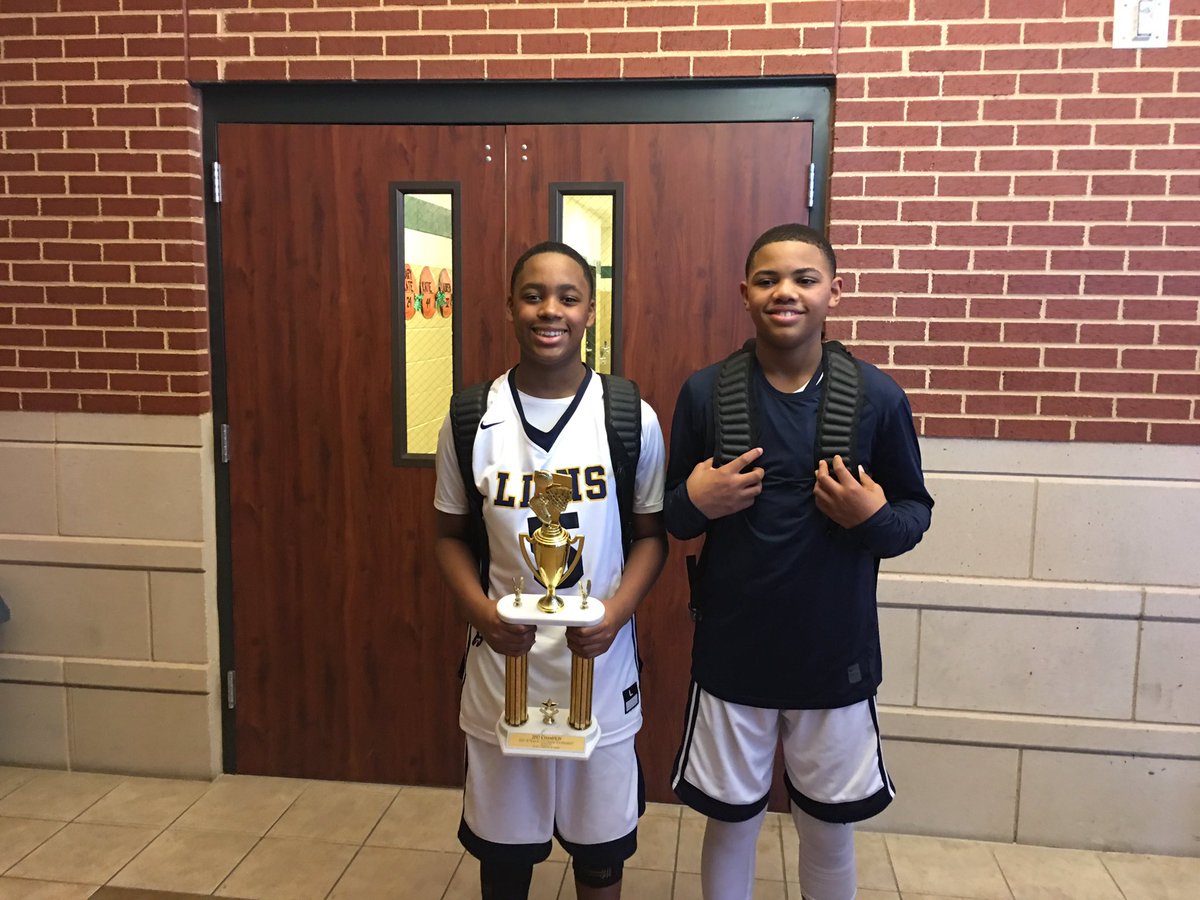 Derrick__Shelby's tweet photo. These 2 right here finished their middle school season winning their league tourney. Went 21-0. @NikeProSkills #noah #keyonte #7thgraders https://t.co/Ep6Plir3aQ