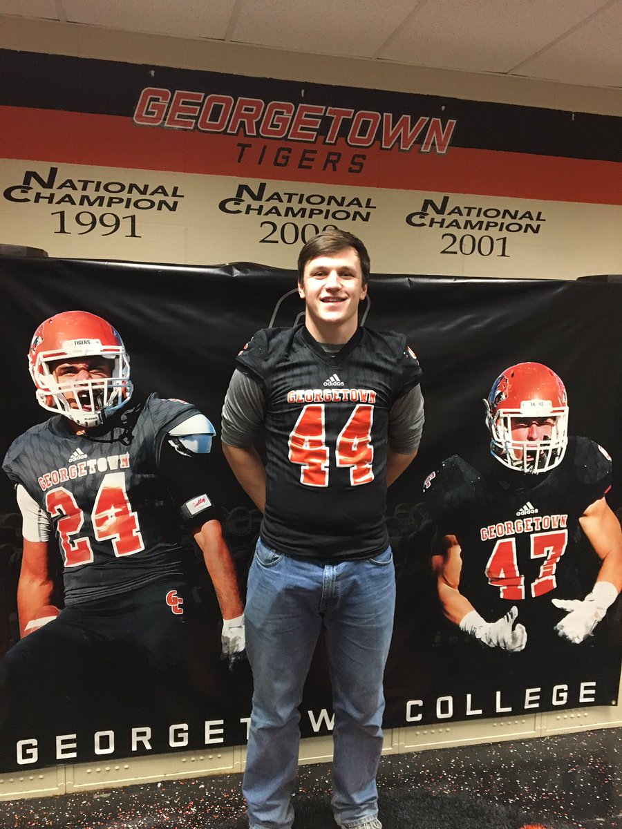 macdaddy_zwack's tweet photo. Blessed to receive an offer from Georgetown College! Thank you to the GC staff and players for taking care of me and for the opportunity! https://t.co/xR0u1vg8or