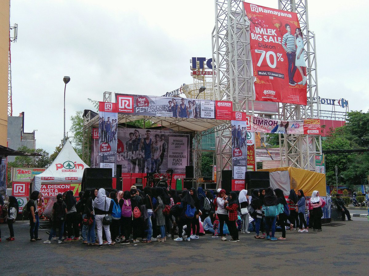 Buat kamu yang pengen ketemu pemain Pertaruhan, yuk rame-rame datang ke Plaza Mall, Depok. Ditunggu ya 😊😊😊