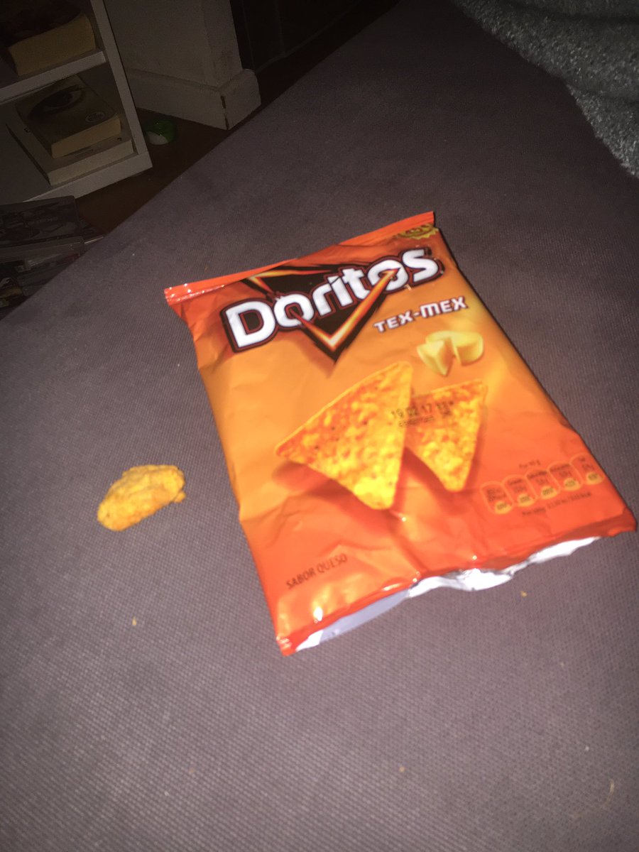 sophiaMampuya's tweet photo. Thanks @Doritos for the free Tex mex chicken nugget https://t.co/uH8qSijmpq