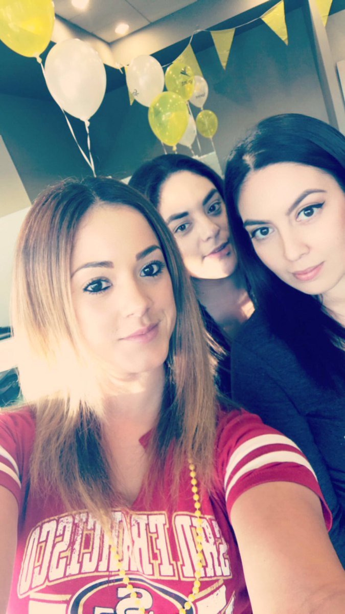 PenaLiceth's tweet image. SST still going at Commerce. Come get your phones today! #sprintsaysthanks #NFLfun #sprint @blee01 @SprintFlores