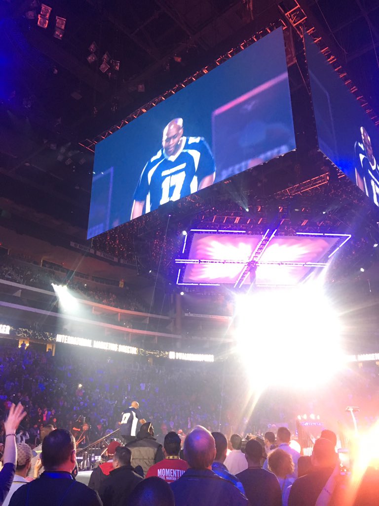 Marsphotoz's tweet photo. #wvmomentum #wvsuccess Derron Walker just blow me away. Powerful and deep. What an amazing warrior. Fighting for his dreams @DWalkerinspires https://t.co/PNiAp62cFa
