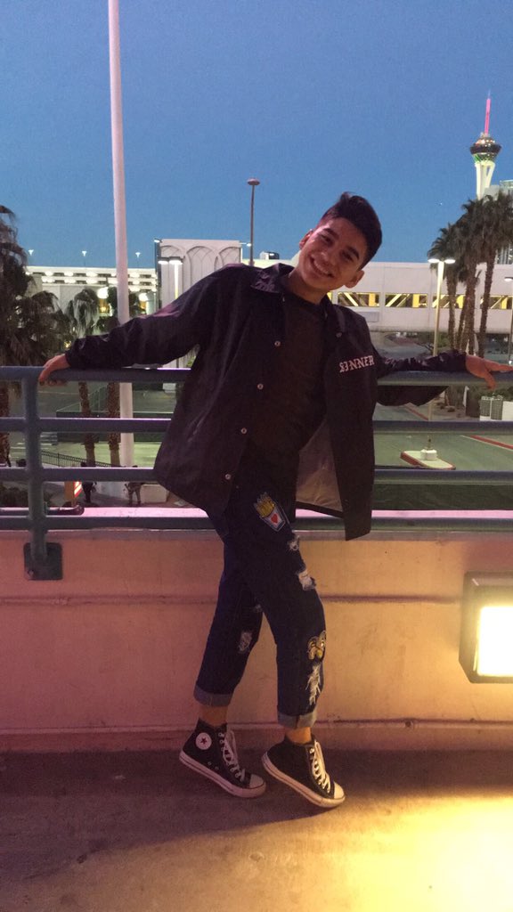 bojorquezka14's tweet photo. 1 RT = R.i.p Kevin 😞🙌🏼😍✨ https://t.co/ZWYzCAvwnH