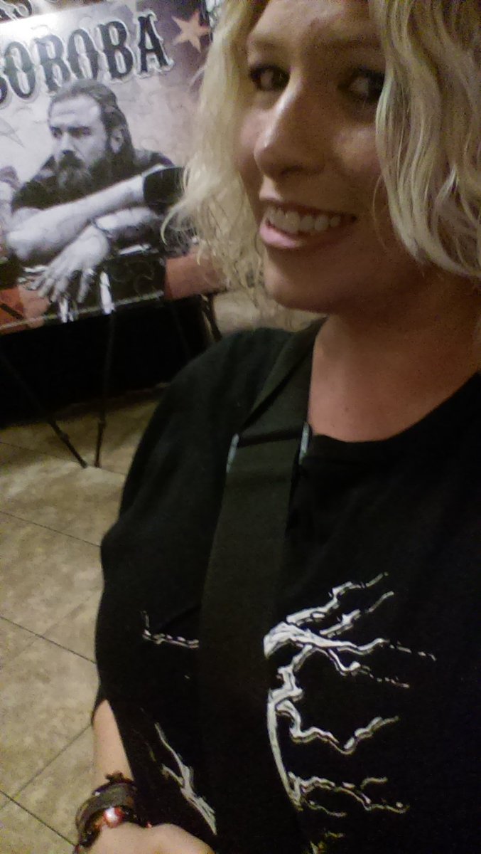 FarrellestFan1's tweet photo. @RamboDonkeyKong VIP is first? Where was my invite? 😜 https://t.co/Ze7Q0EYiL3